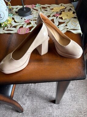 Clarks Women's Nude Patent Block Heel Pumps